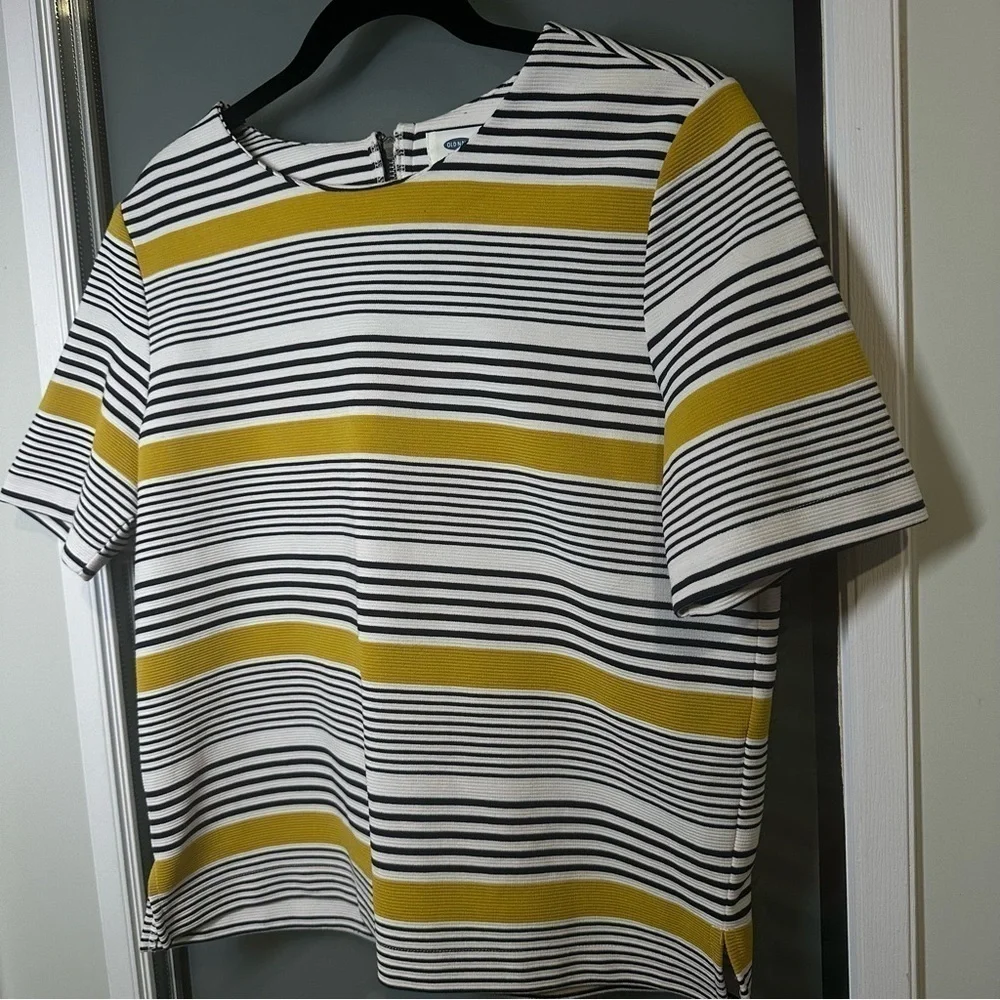 Old Navy retro vibe